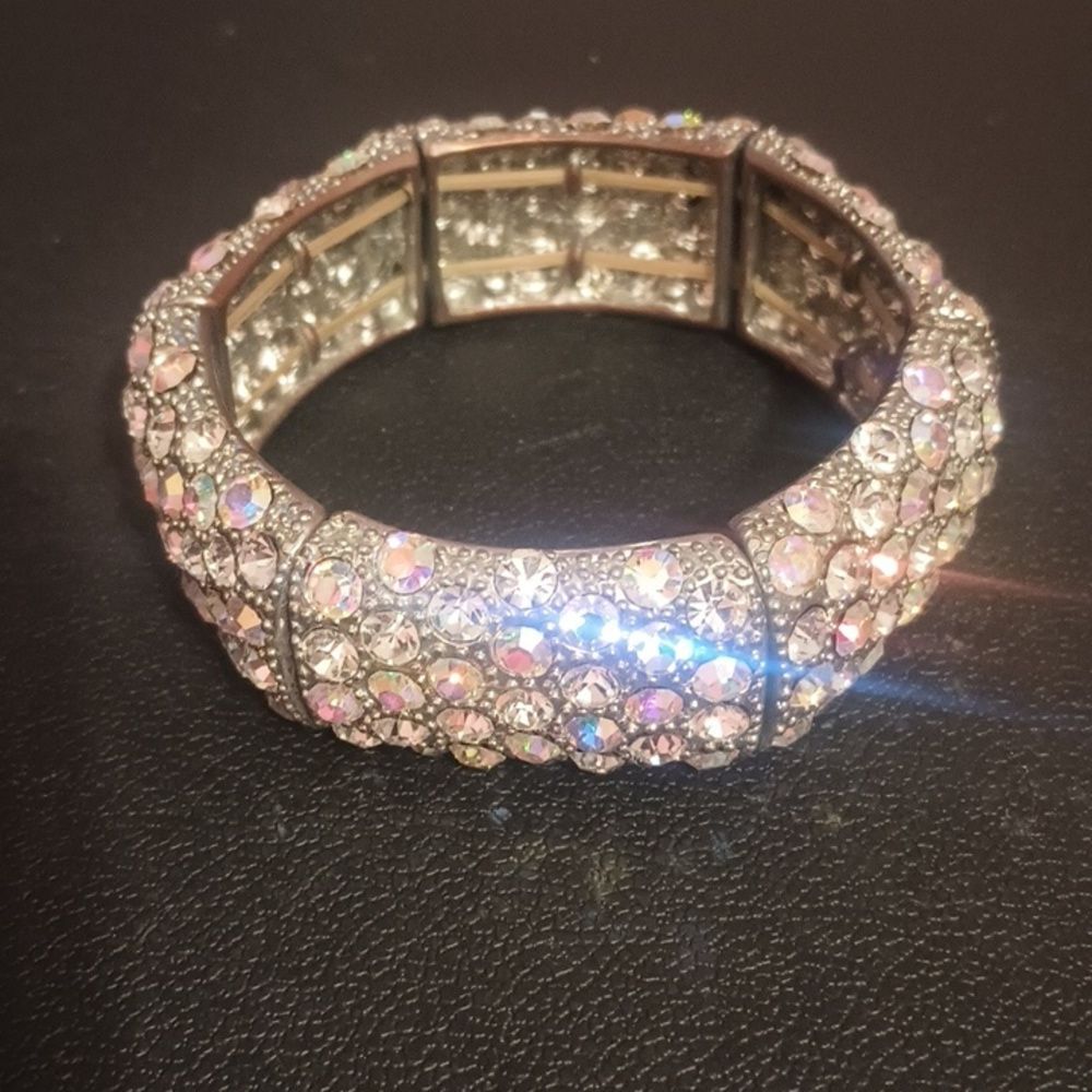 Sparkling AB Rhinestone Stretch Bracelet Chunky Silver Tone Glam Cuff - Picture 3 of 3